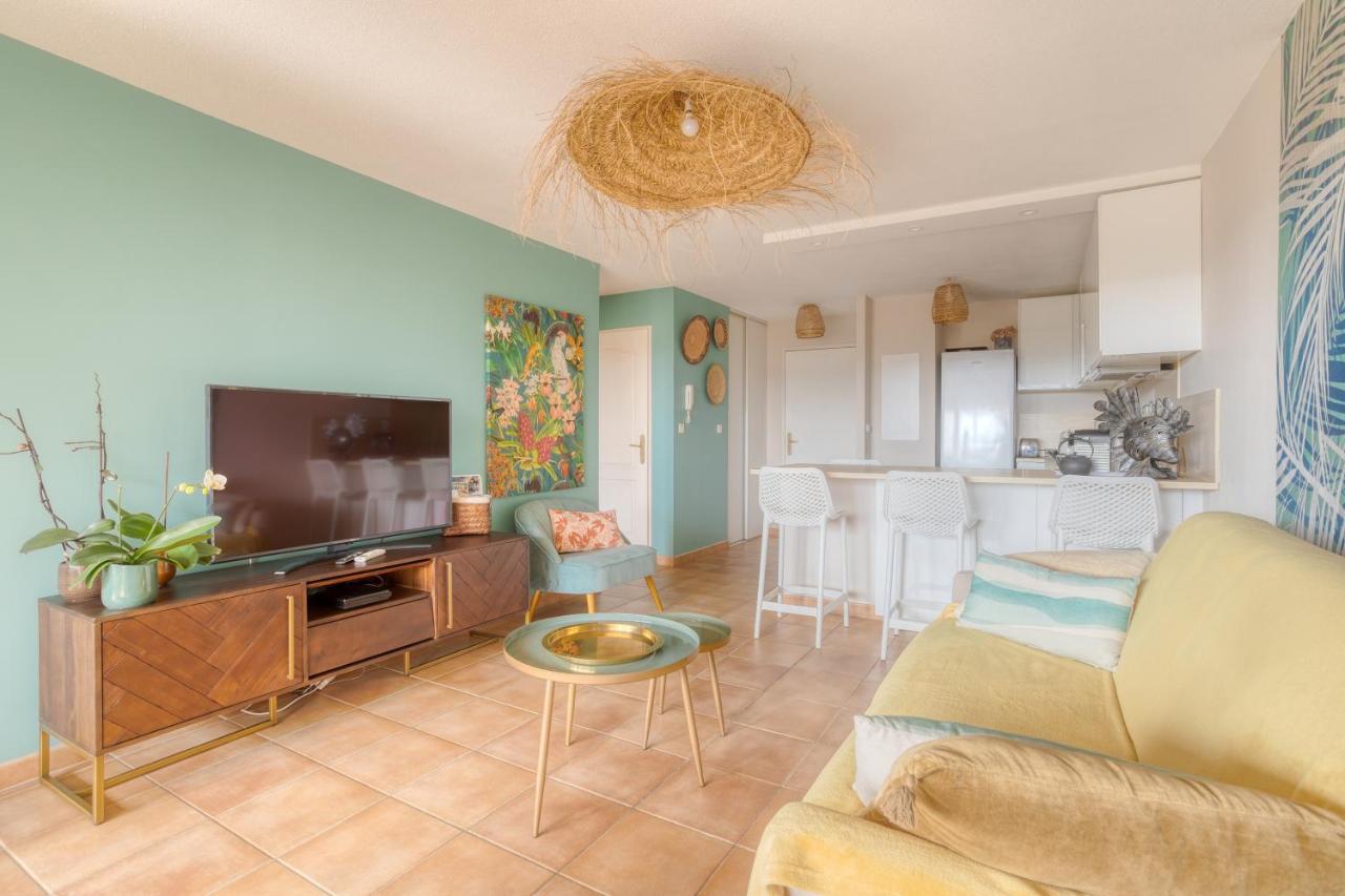 Bel Appartement Classe 3 Etoiles Bormes-les-Mimosas Kültér fotó