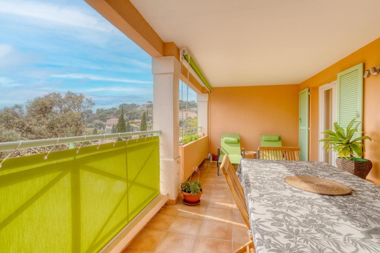 Bel Appartement Classe 3 Etoiles Bormes-les-Mimosas Kültér fotó