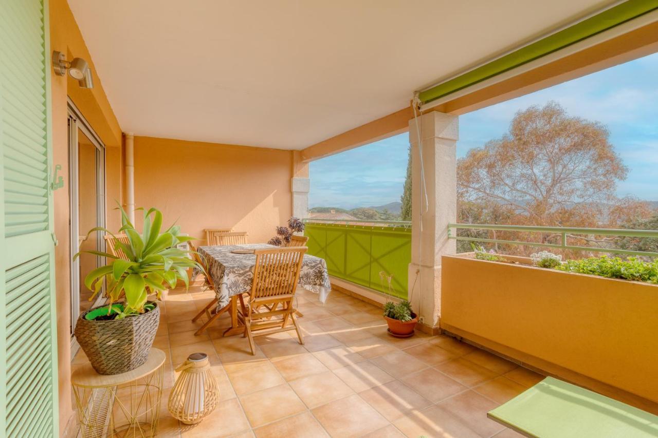 Bel Appartement Classe 3 Etoiles Bormes-les-Mimosas Kültér fotó